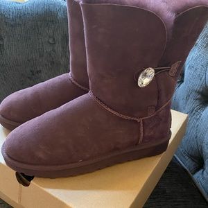 UGG Bailey Button Bling Swarovski Crystals